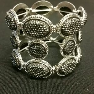Caviar Stretch Bracelet